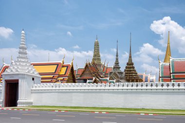 Grand palace ve wat phra kaew Tapınağı mavi gökyüzü landmark Bangkok, Tayland
