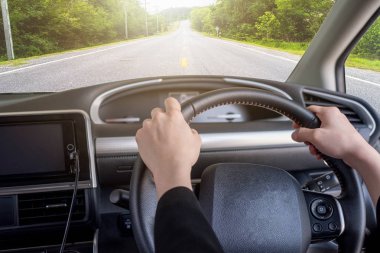 Doğru direksiyon karayolu ile ülkede yol tutan el