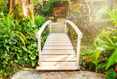 Köprü geçit sylvan beyaz