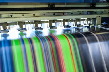 Vinil afiş çok renkli çalışma büyük mürekkep püskürtmeli yazıcı