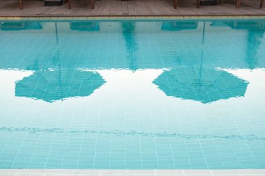 Yüzme Havuzu yansıma gölge