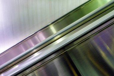 Yan koridoru yürüyen merdiven, kentsel metro