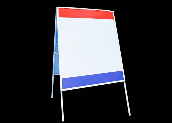Carteles de etiquetas anuncian pizarra azul roja blanca en el fondo — Foto de Stock