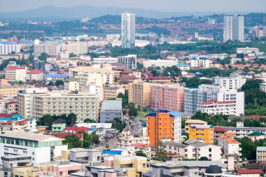 Pattaya kalabalık şehir merkezindeki iş Binası