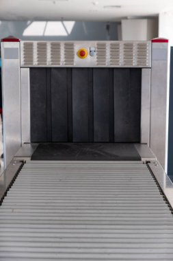 Konveyör bant ile tarayıcı Bagaj ve metal dedektörleri X-ray