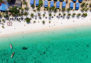 Zümrüt tropikal deniz ve plaja Lipe Adası