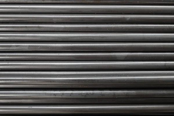 Сорт черных металлических труб — стоковое фото