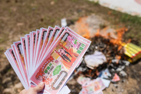 Paper bank for burning is belief for respect of ancestor chinese — Stock Photo, Image