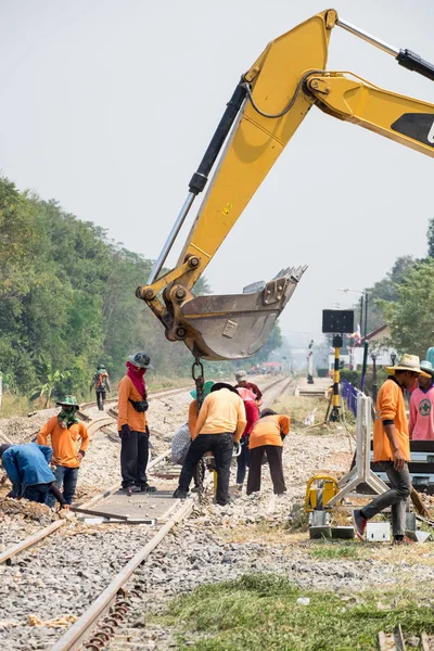 Kanchanaburi Tailandia Mar 2016 Retroexcavadora Mejora Construcción Ferrocarriles — Foto de Stock