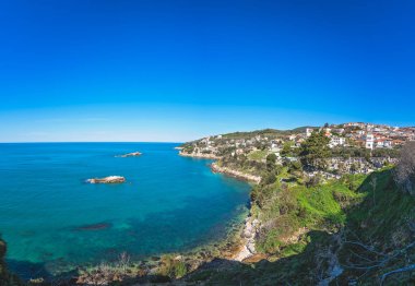 Güzel sahil, Adriyatik Denizi olarak görülen Ulcinj, Karadağ açısından