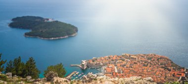 Eski Şehir, Dubrovnik, Hırvatistan, yukarıda görüldüğü gibi dünya mirası Unesco listesinde.