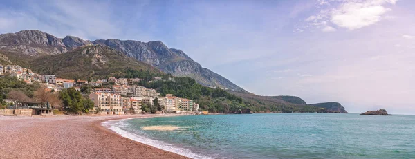 Vista Panorámica Una Playa Ciudad Sveti Stefan Costa Montenegro —  Fotos de Stock