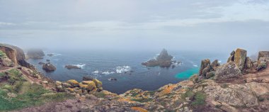 Lands End - en batı noktası bir popüler turistik, Penwith Yarımadası, Penzance, Cornwall olan İngiltere'nin panoraması