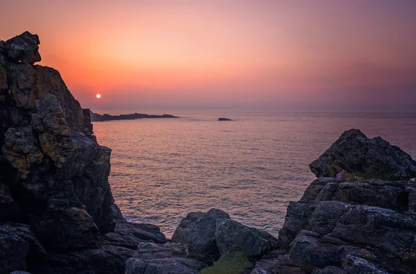 Puesta Sol Sobre Costa Cornualles Cerca Ives Cornwall Inglaterra — Foto de Stock