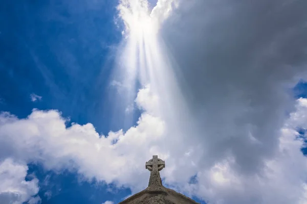 Sunrays Shining Cross Top Small Catholic Church — Stock Photo, Image