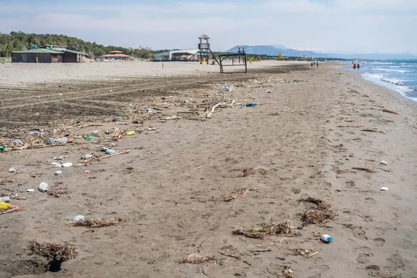 Ulcinj Montenegro Abril 2018 Grandes Cantidades Del Mar Lavaron Basura — Foto de Stock