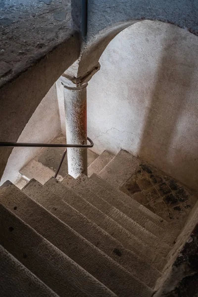 Σκάλες Στο Παλιό Σπίτι Στην Παλιά Πόλη Του Ντουμπρόβνικ Κροατία — Φωτογραφία Αρχείου