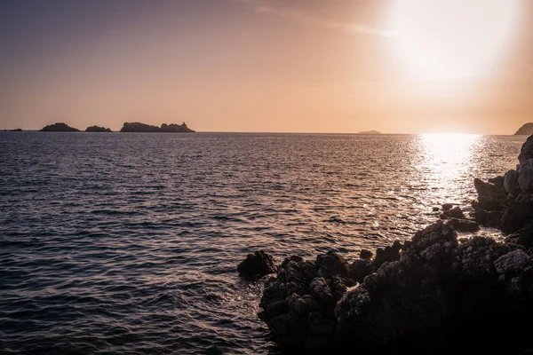 Puesta Sol Sobre Costa Rocosa Croata Dubrovnik Croacia — Foto de Stock