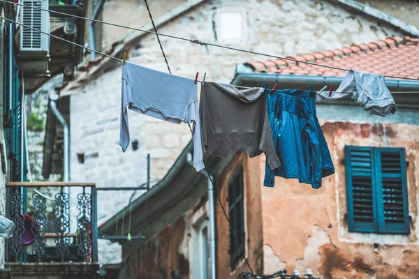 Praní Sušení Prádelní Šňůru Starém Městě Kotor Černá Hora — Stock fotografie