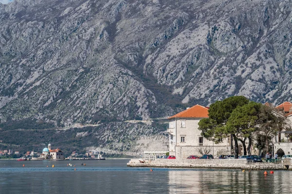 Perast Montenegro Abril 2018 Casa Velha Costa Bela Cidade Perast — Fotografia de Stock