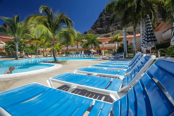 Gomera Spain April 2013 Sun Chairs Swimming Pool Luxury Hotel — Stock Photo, Image