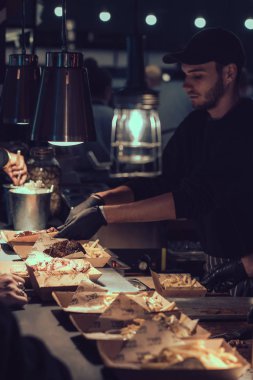 Bir semt pazarı gıda satış