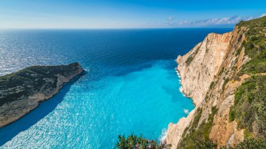 Panoramic view of the cliffs near Shipwreck Cove