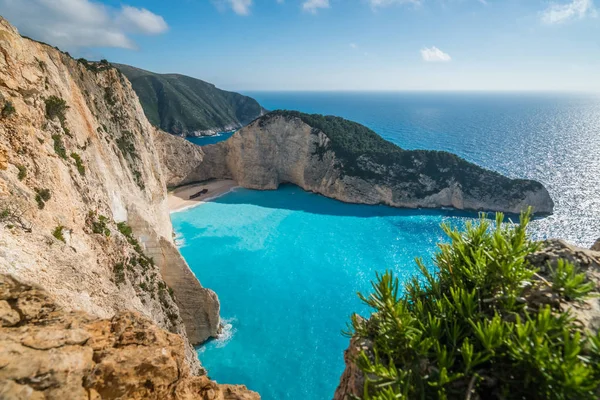 Εκπληκτική θέα των βράχων στον όρμο των ναυαγίων — Φωτογραφία Αρχείου