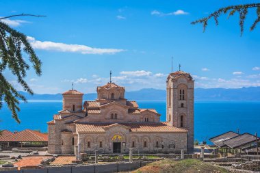 Aziz Panteleimon kilisesi de Plaosnik denir