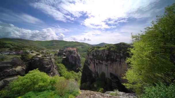 Панорамний Вид Приголомшливо Розташований Вершині Скелі Монастир Варлалам Метеори Греція — стокове відео