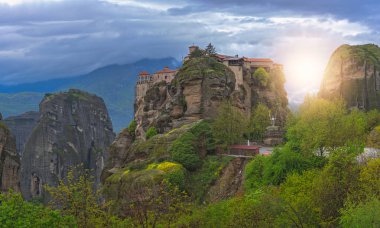 Varlaam Manastırı'nın panoramik manzarası