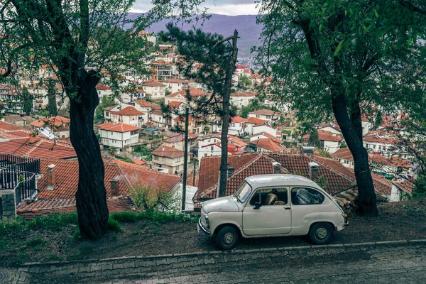 White mini beetle-like car in Ohrid Old Town — Stock Photo, Image