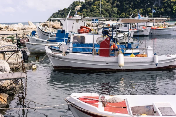 Boats in port near Keri beach — Stock Photo, Image