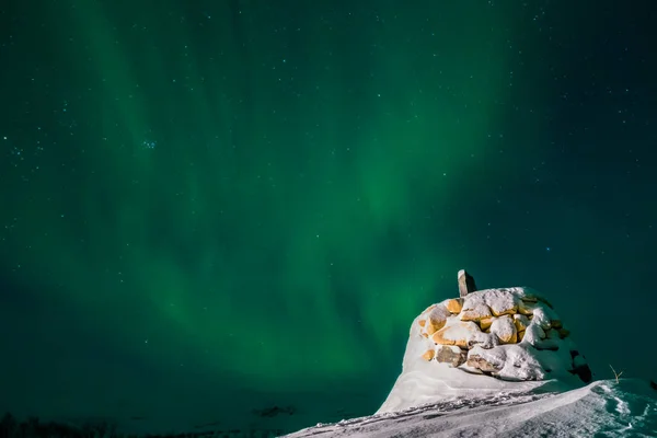 Aurora borealis nad granicą Norwegii z Finlandią — Zdjęcie stockowe