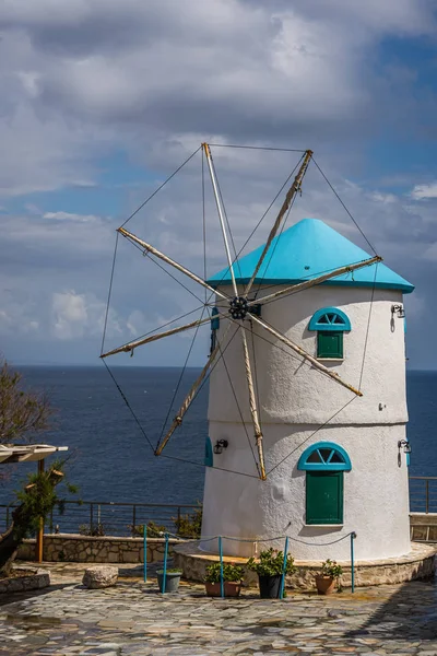 Ancien moulin à vent à Skinari Cape — Photo