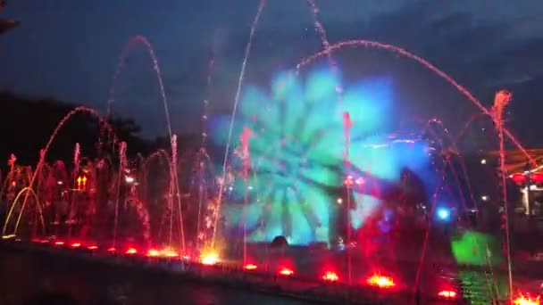 Niesamowite Światło Dźwięk Pokazać Fontannach Centrum Miasta Zmierzchu Xian Chiny — Wideo stockowe