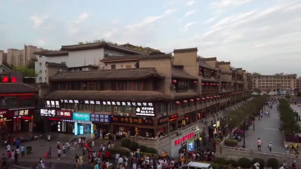 Xian China Juli 2019 Menschenmassen Auf Den Straßen Und Auf — Stockvideo