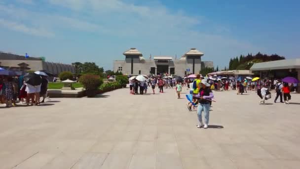 Xian Cina Luglio 2019 Turisti Che Camminano Una Strada Che — Video Stock