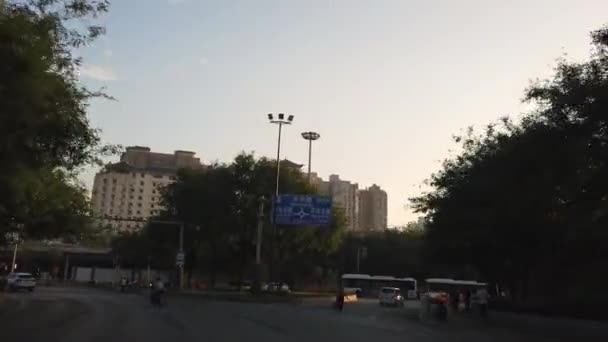Xian Κίνα Ιούλιος 2019 Car Front View Traffic Busy Street — Αρχείο Βίντεο
