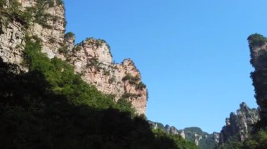 Cennetin Askerleri 'nin Toplanışı manzaralı kaya oluşumları Avatar Dağları doğa parkı, Zhangjiajie, Hunan Eyaleti, Çin