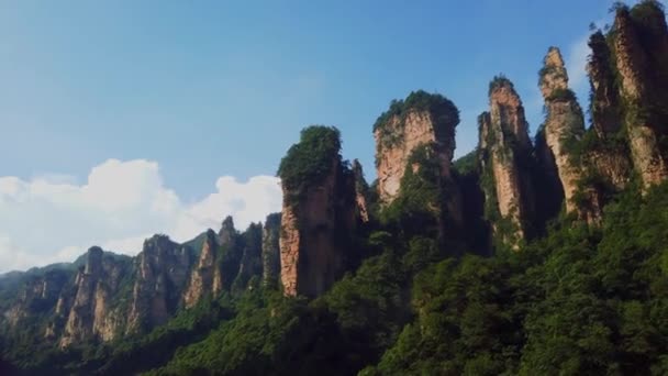 Збирання Воїнів Мальовничих Скелях Природному Парку Гір Аватар Чжанцзяджі Провінція — стокове відео