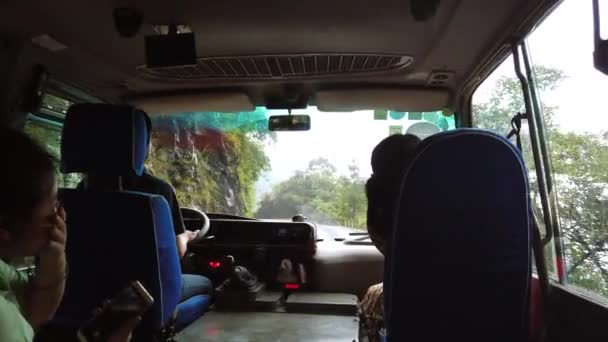 Zhangjiajie China Agosto 2019 Ônibus Com Turistas Dando Uma Volta — Vídeo de Stock