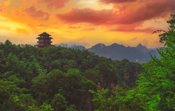 Arquitectura Tradicional China Pagoda Templo Edificio Cima Pico Montaña Con —  Fotos de Stock