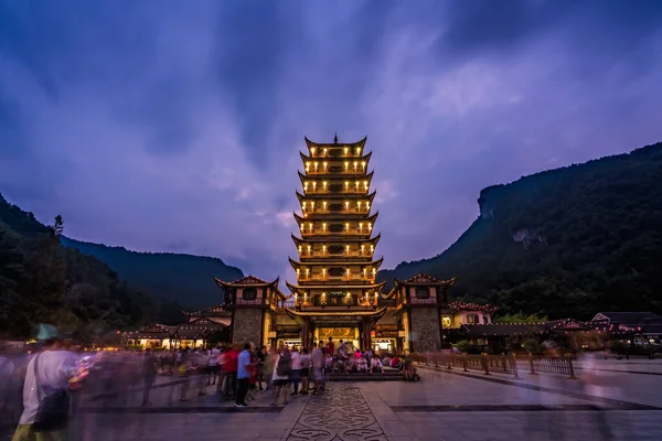 Zhangjiajie China August 2019 Crowds People Leaving Wulingyuan Exit Zhangjiajie — 스톡 사진