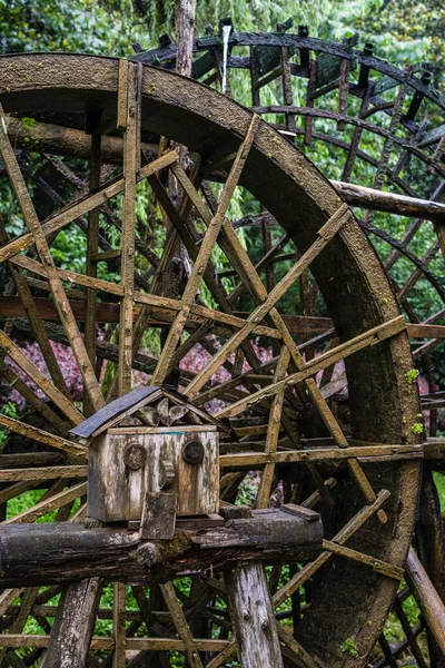 Working Turning Old Mill Wooden Water Wheel Huanglong Yellow Dragon — Stock Photo, Image