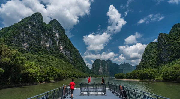 Yangshuo China Augustus 2019 Uitzicht Het Prachtige Berglandschap Van Karst — Stockfoto