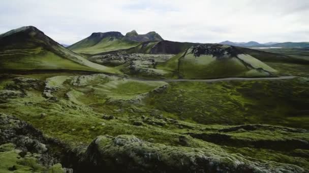Surrealistiskt och färgglada landskapet på Island — Stockvideo