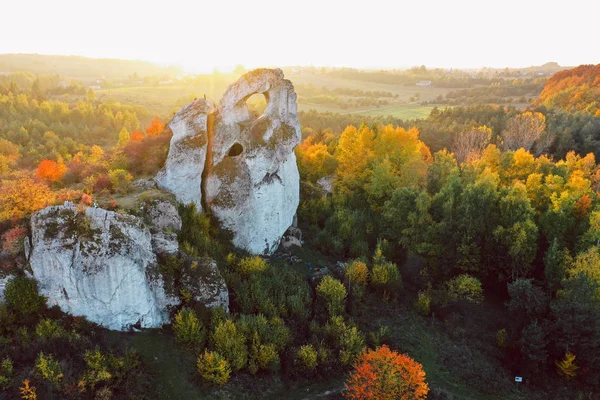 Унікальний скельний Okiennik у Польщі — стокове фото