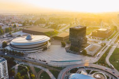 Şehir Merkezi Katowice üzerinde güzel gündoğumu