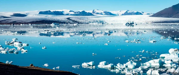 Glaciale Lagoon in IJsland — Stockfoto